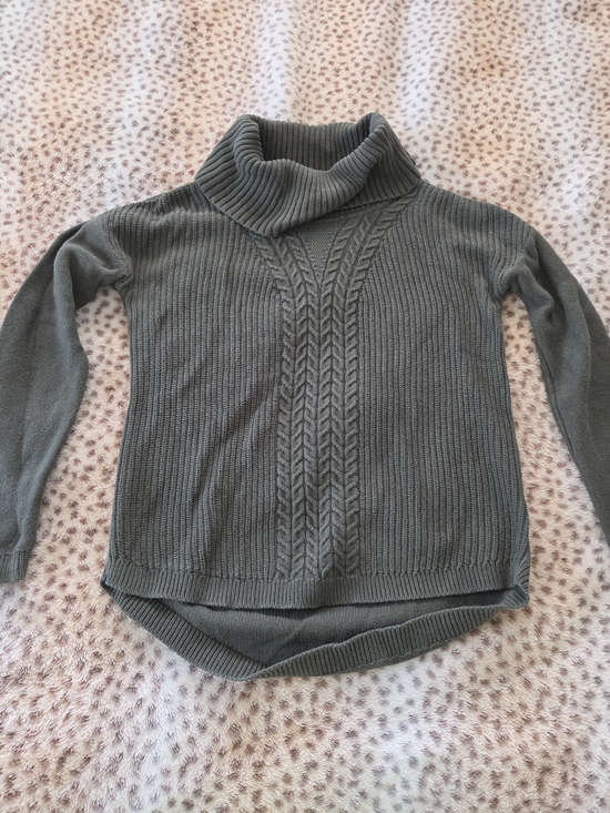 Banana Republic Sweaters - Banana Republic Cable-Knit Turtleneck Sweater - Gray